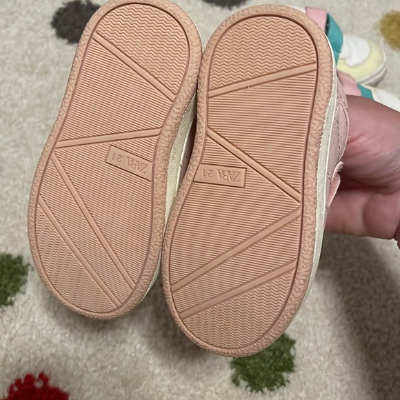 ZARA 21 toddler shoes - Picture 6 of 7